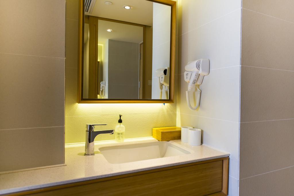 Ji Hotel Sanya Dadonghai Exterior photo