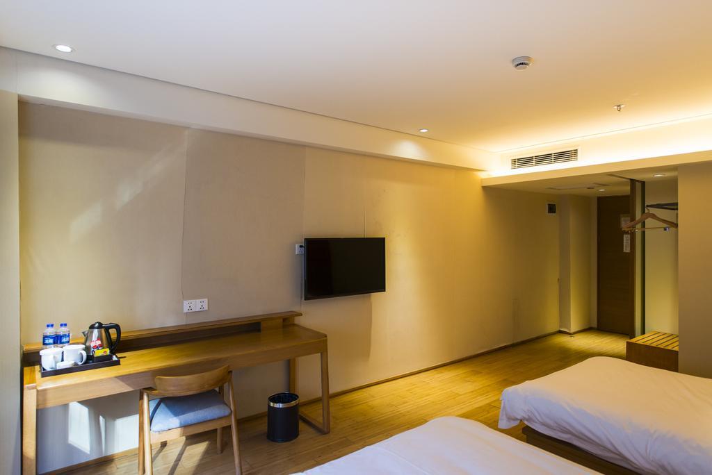 Ji Hotel Sanya Dadonghai Exterior photo