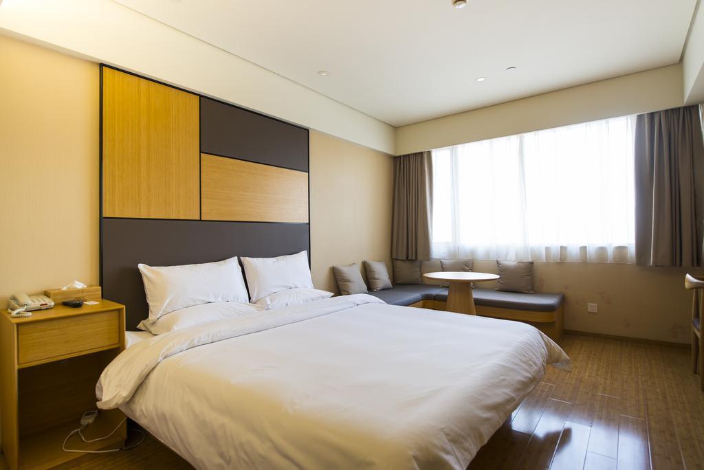 Ji Hotel Sanya Dadonghai Exterior photo