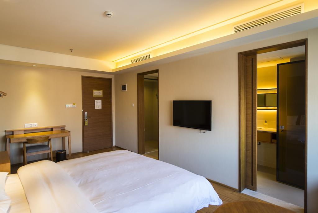 Ji Hotel Sanya Dadonghai Exterior photo